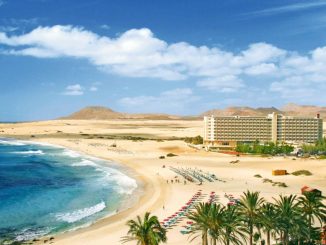 Verbände loben Entscheidung für Renovierung des Hotels RIU Oliva Beach im Norden Fuerteventuras 1 RIU Oliva Beach Petition fordert Abriss