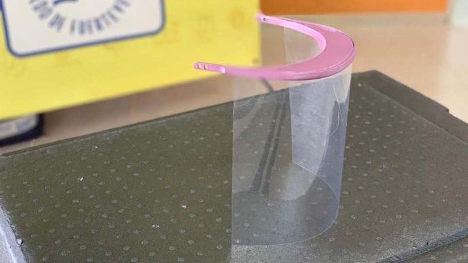 Cabildo erhält 4 neue Beatmungsgeräte für Inselkrankenhaus von Fuerteventura 1 Gesichtsschutz Masken 3D Druck web