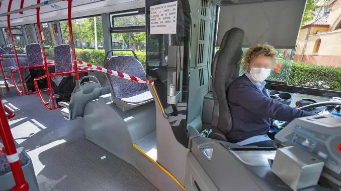 Bus-Maske