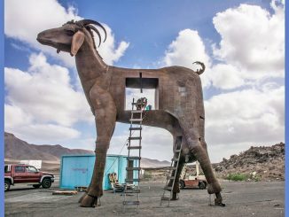 Ziege in Übergröße – die langwierige Geburt einer emblematischen Skulptur auf Fuerteventura 1 Cabra al viento Skulptur