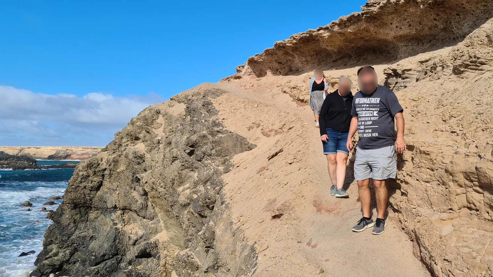 Mann stürzt an Felsküste im Süden von Fuerteventura und wird mit Schädelverletzung geborgen 1 Abstieg Playa de los Ojos Fuerteventura