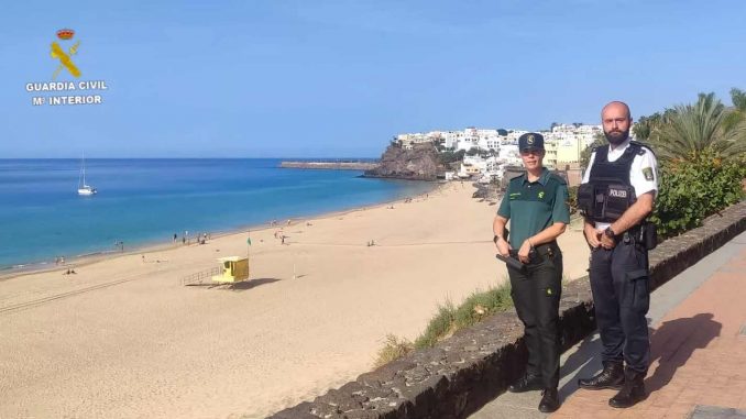 Deutscher-Polizist-in-Morro-Jable-Fuerteventura