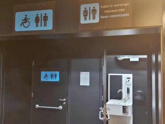 Toiletten fuer Stoma Patienten Flufhafen Fuerteventura