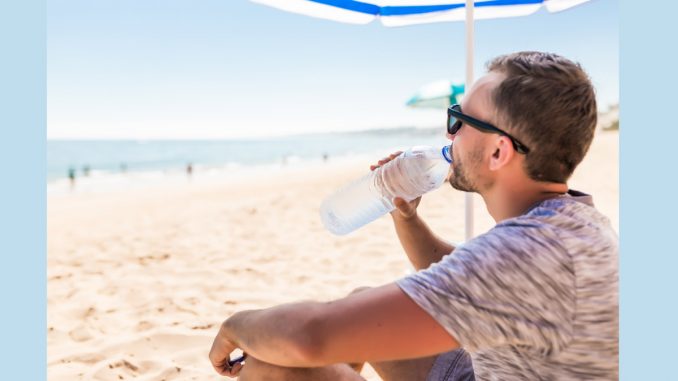 Wasser_trinken_Strand