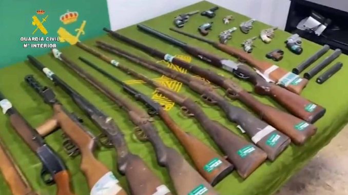 beschlagnahmte-Waffen-Guardia-Civil