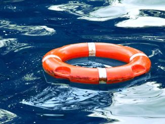 Bisher 56 Tote an Stränden und Küsten auf den Kanaren in 2024 – 10 auf Fuerteventura 1 Rettungsring