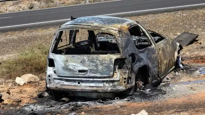 ausgebranntes-Auto-Überschlag