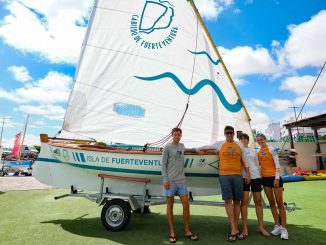 Erstes Boot für Segelschulungen in Vela Latina auf den Namen Isla de Fuerteventura getauft 1 Vela Latina Fuerteventura
