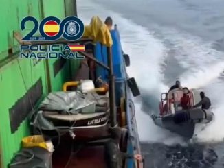 Polizei entert Frachtschiff