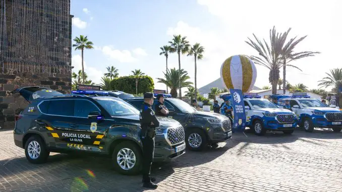 Neue_Fahrzeuge_Policia_-Local_-La_Oliva