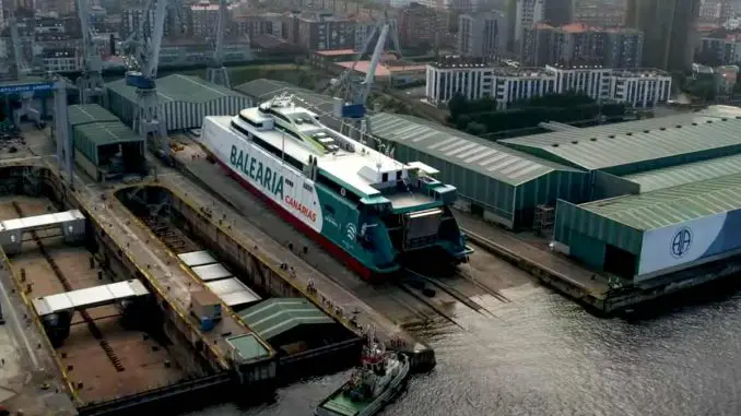 Balearia-Canarias-Mercedes-Pinto