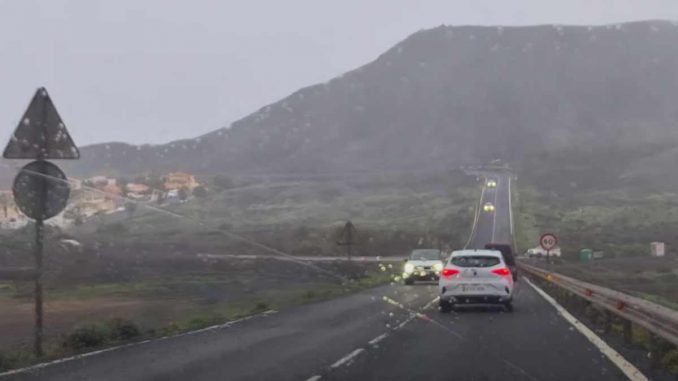 Regen-La-Pared-Straße-Autos