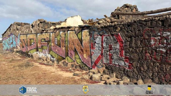 Graffitti Lajares Fassade