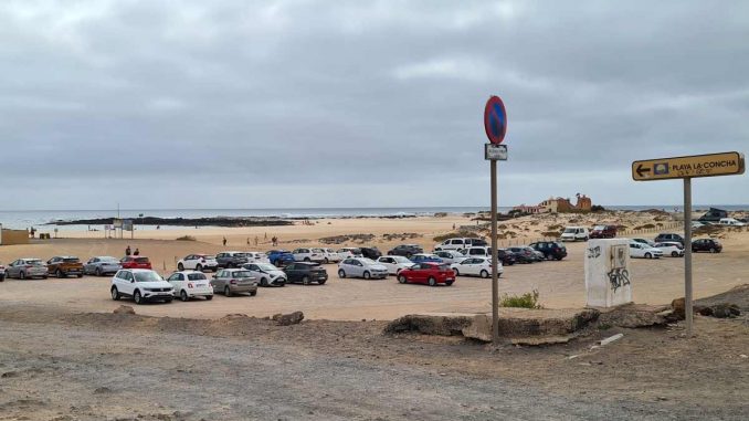 Playa-la-Concha-Parkplatz-Autos