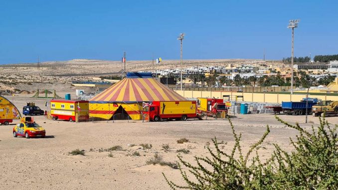 Zirkus-Costa-Calma-Circo-Francia
