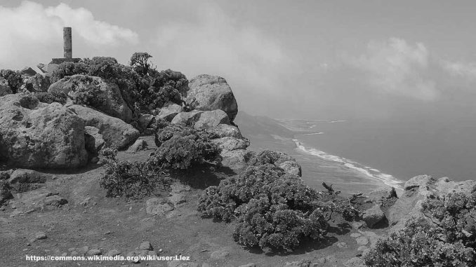 Pico del la Zarza tote Wanderin